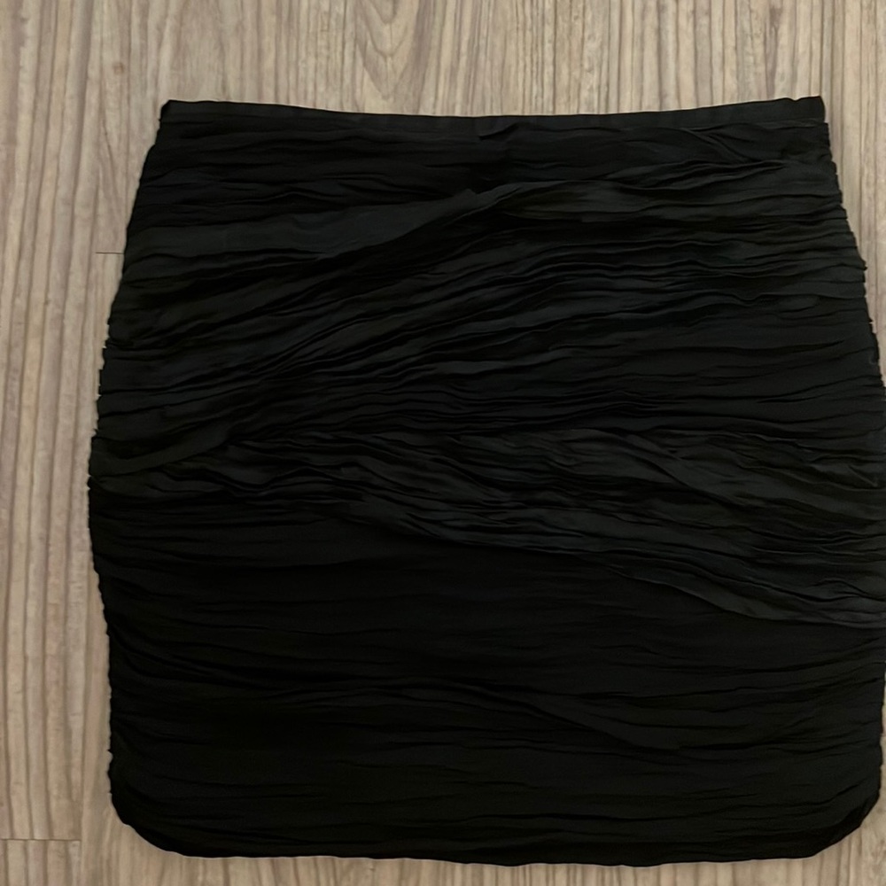 Catherine Malandrino designer black ruched 100% silk mini skirt
